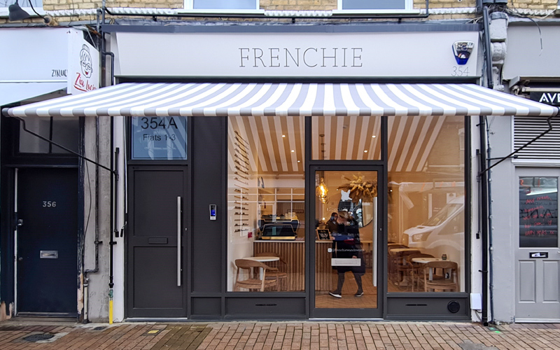 Greenwich Awning for Frenchie