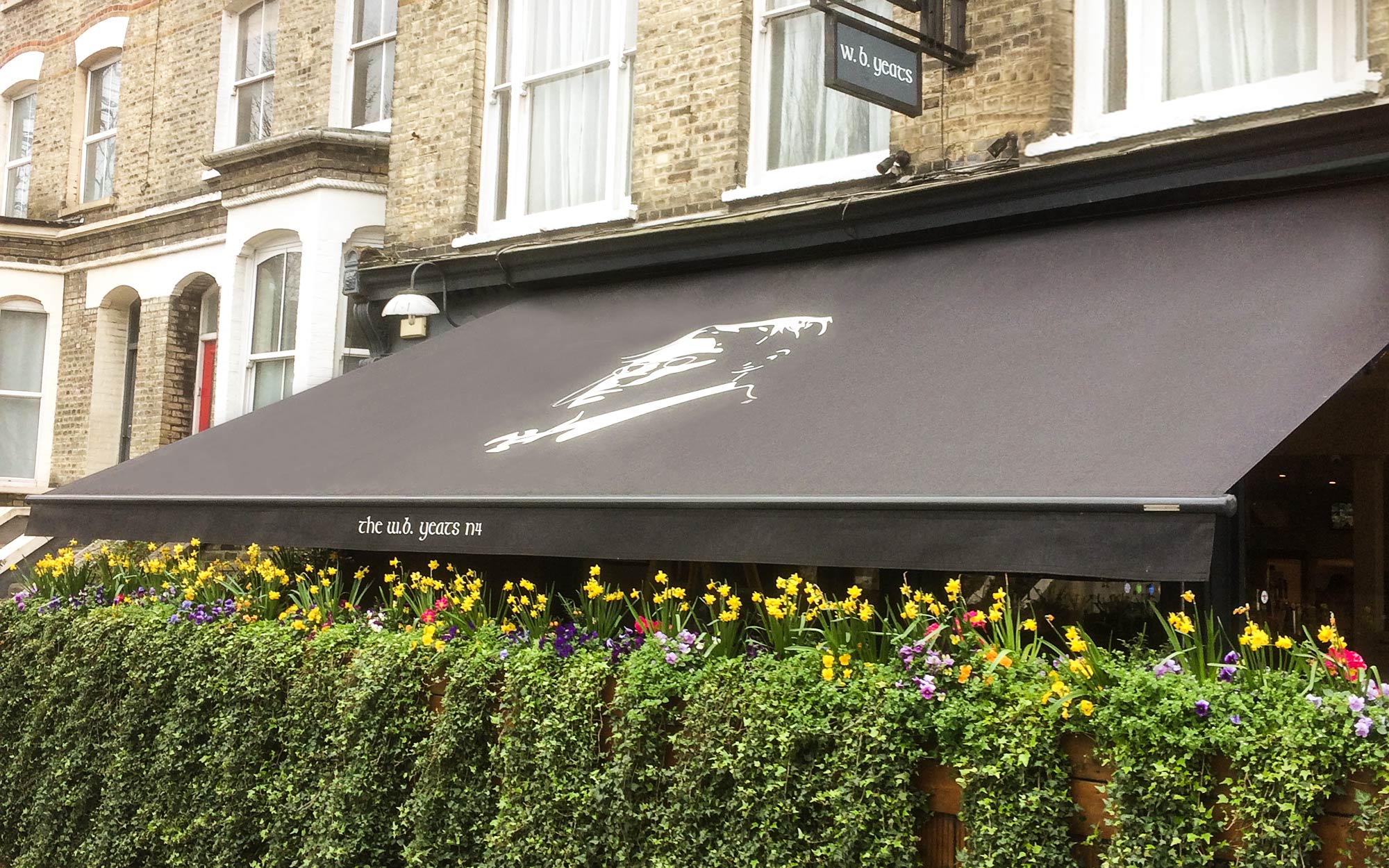 Awning Cover for Restaurants