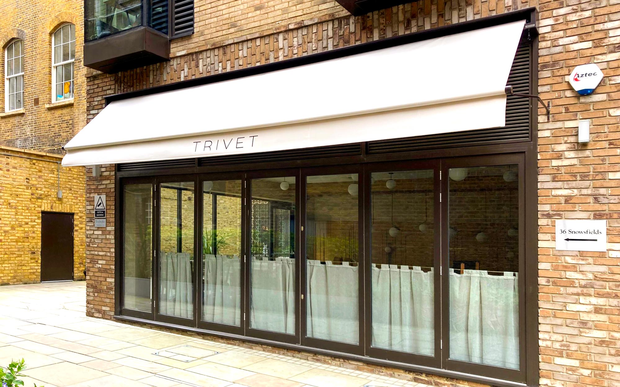 Awning Cover for Restaurants